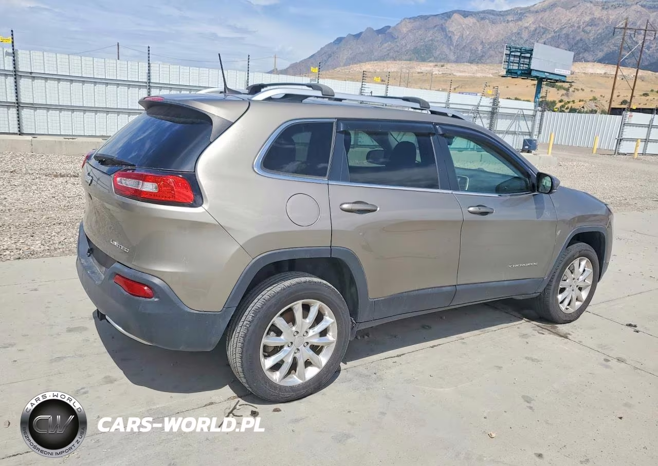 2017 Jeep Cherokee Limited VIN:1C4PJMDBXHW557635 - 3