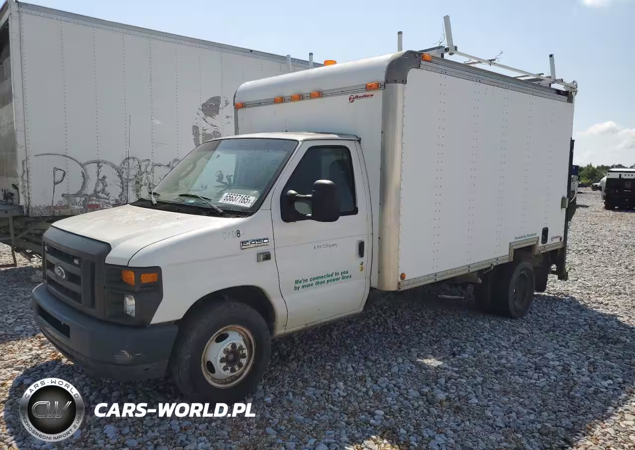 2009 Ford Econoline E450 Super Duty Cutaway Van