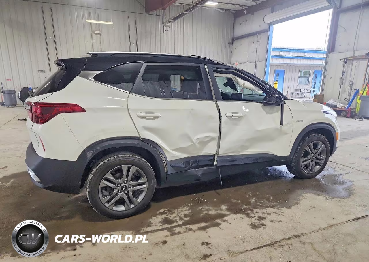 2022 Kia Seltos S VIN:KNDEUCAA6N7310008 - 3