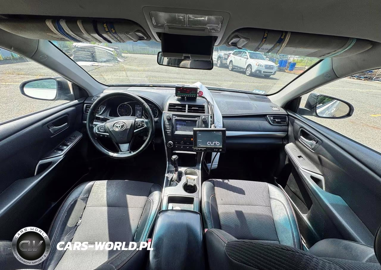 2016 Toyota Camry Se VIN:4T1BF1FK9GU209774 - 9