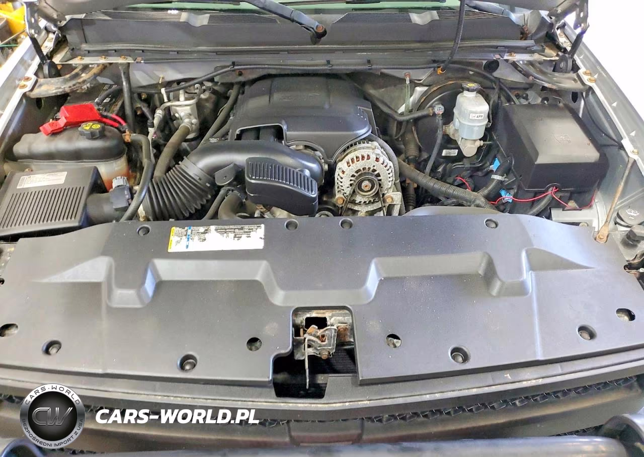 2011 Chevrolet Silverado K1500 VIN:1GCNKPE06BF115767 - 11