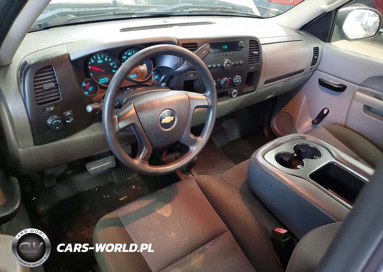 2011 Chevrolet Silverado K1500 VIN:1GCNKPE06BF115767 - 8