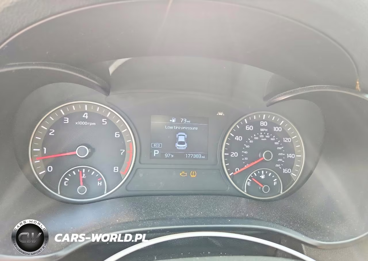 2019 Kia Optima Lx VIN:5XXGT4L3XKG278201 - 9