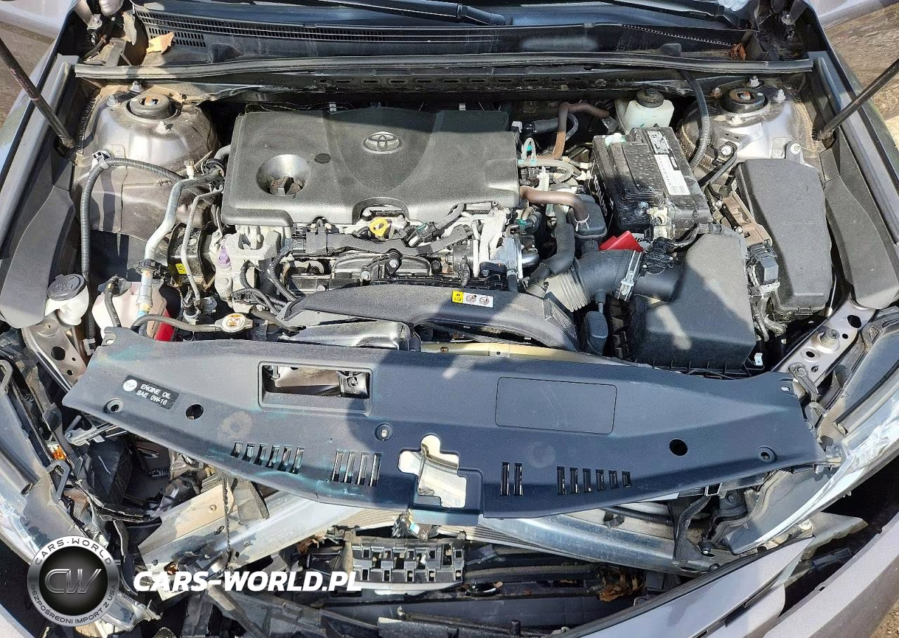 2018 Toyota Camry Le VIN:4T1B11HK7JU111961 - 11