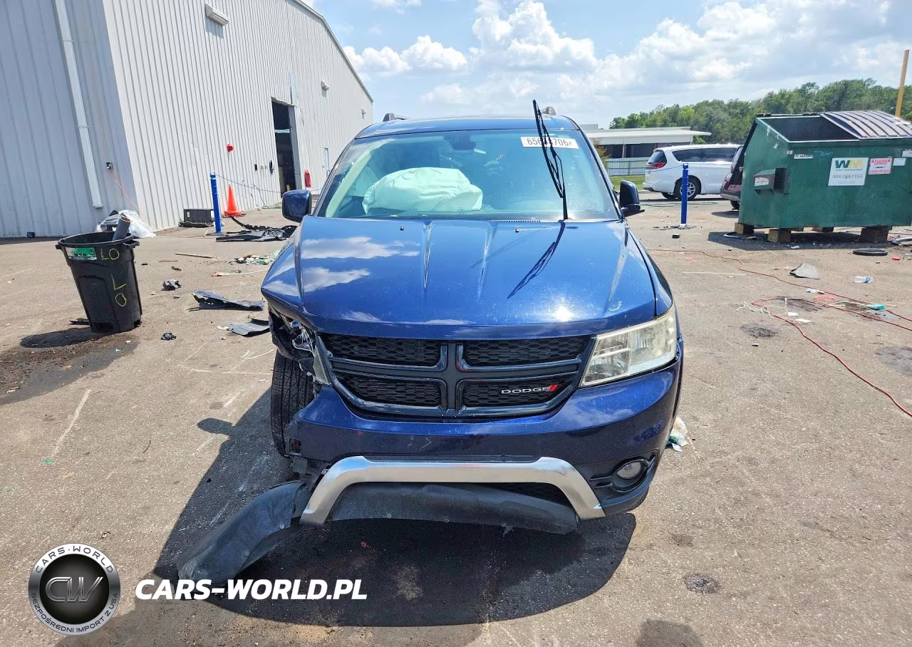 2019 Dodge Journey Crossroad VIN:3C4PDCGG1KT860843 - 5