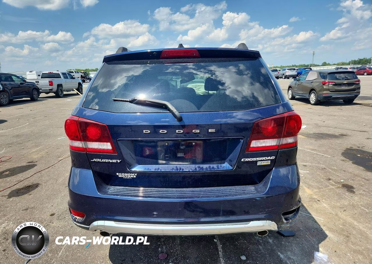 2019 Dodge Journey Crossroad VIN:3C4PDCGG1KT860843 - 6