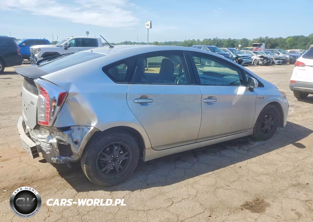 2012 Toyota Prius Two VIN:JTDKN3DU8C5398431 - 3