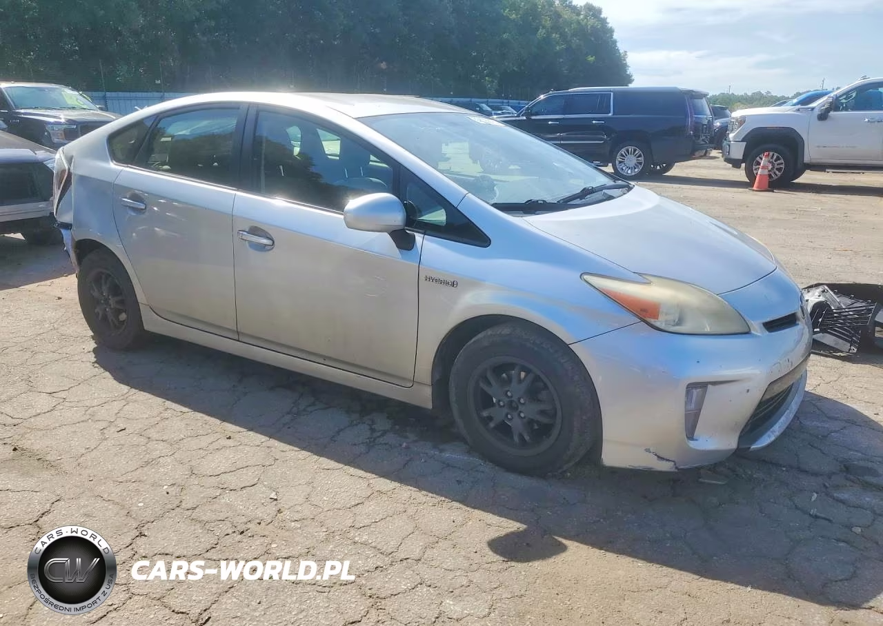 2012 Toyota Prius Two VIN:JTDKN3DU8C5398431 - 4