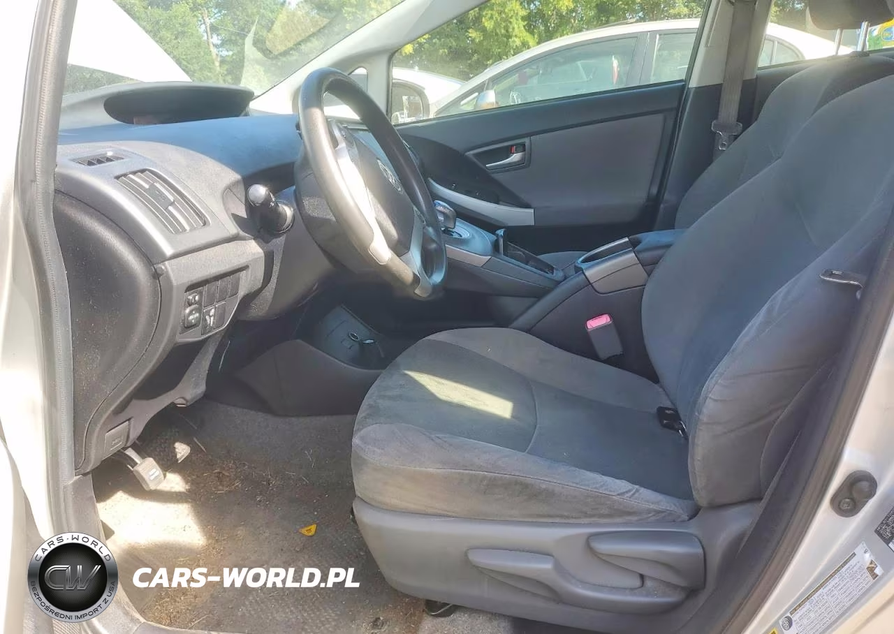 2012 Toyota Prius Two VIN:JTDKN3DU8C5398431 - 7