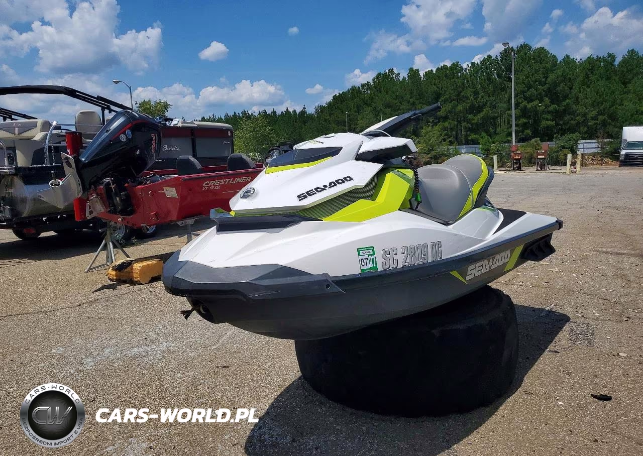 2017 Sea-Doo Jet Ski VIN:YDV36670K617 - 2