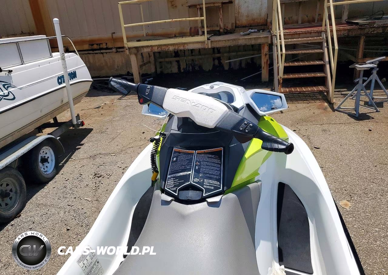 2017 Sea-Doo Jet Ski VIN:YDV36670K617 - 5