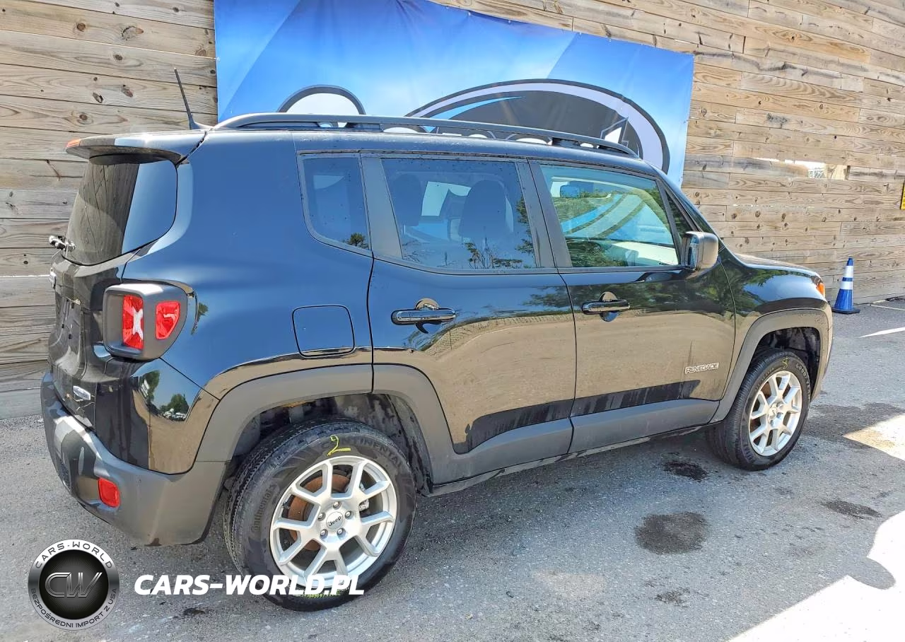 2022 Jeep Renegade Latitude VIN:ZACNJDB13NPN50470 - 3