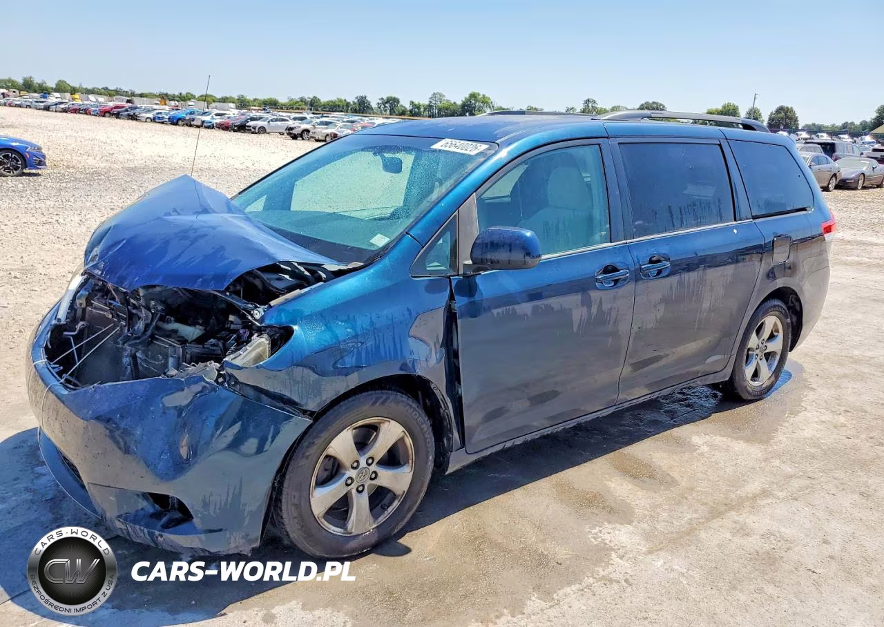 2012 Toyota Sienna Le VIN:5TDKK3DC7CS231746 - 1