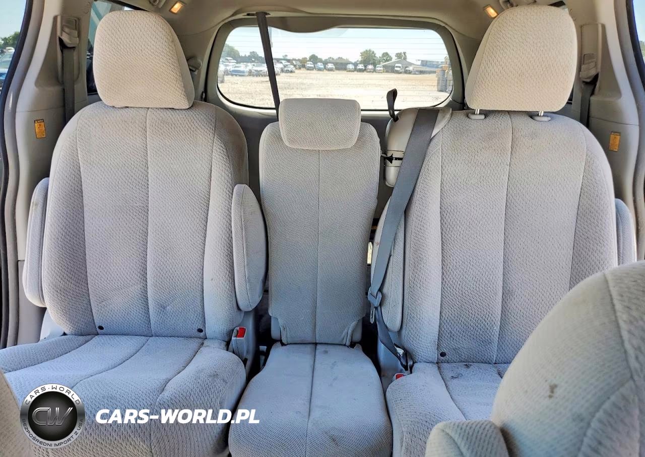 2012 Toyota Sienna Le VIN:5TDKK3DC7CS231746 - 10