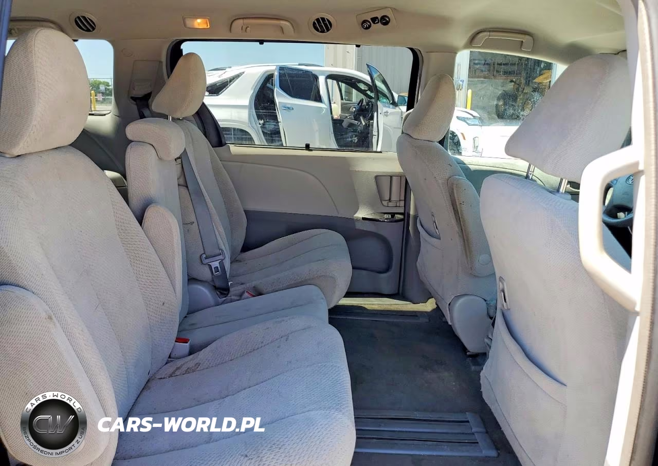 2012 Toyota Sienna Le VIN:5TDKK3DC7CS231746 - 11