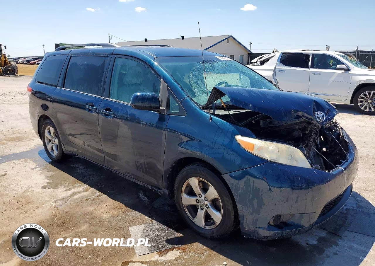 2012 Toyota Sienna Le VIN:5TDKK3DC7CS231746 - 4