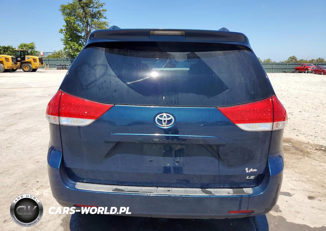 2012 Toyota Sienna Le VIN:5TDKK3DC7CS231746 - 6