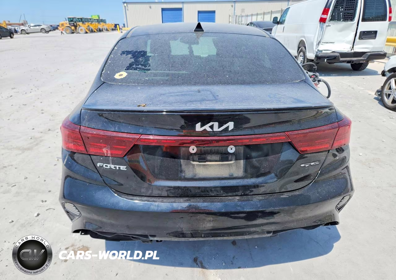 2022 Kia Forte Gt Line VIN:3KPF54AD8NE489315 - 6