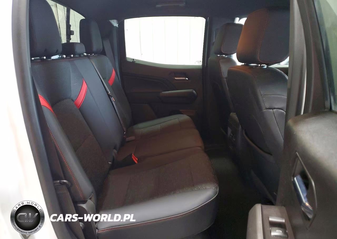 2023 Chevrolet Colorado Z71 VIN:1GCPTDEK8P1193736 - 10