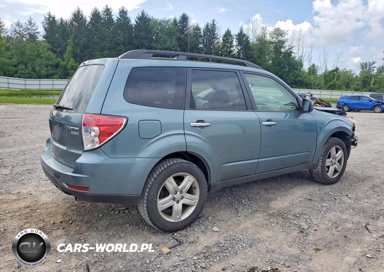 2010 Subaru Forester 2.5X Premium VIN:JF2SH6CC5AH741386 - 3