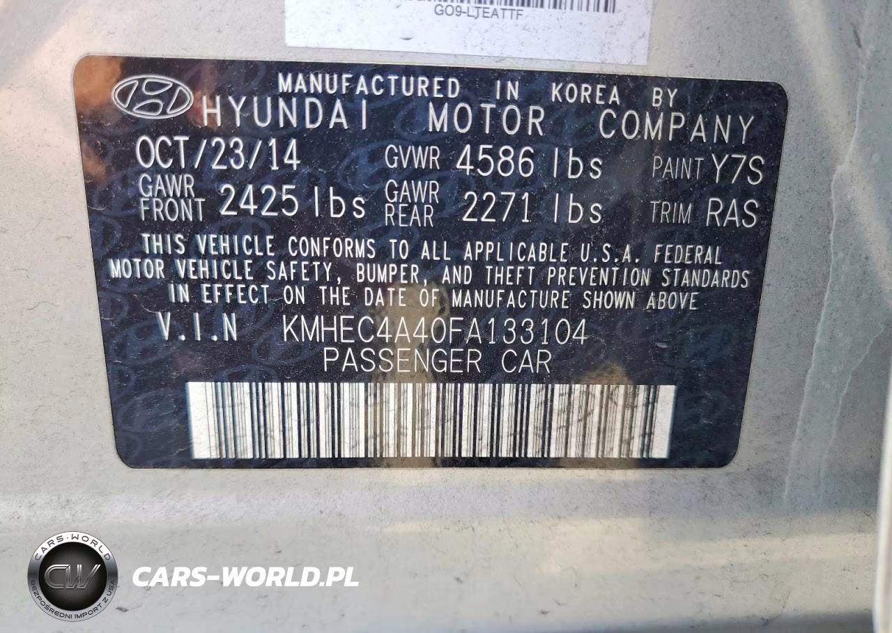 2015 Hyundai Sonata Hybrid Base VIN:KMHEC4A40FA133104 - 12