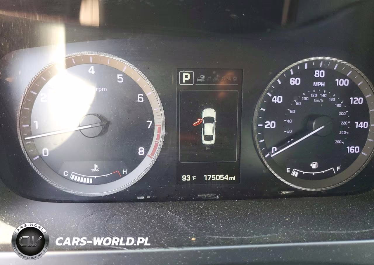 2015 Hyundai Sonata Limited VIN:5NPE34AF2FH185641 - 9