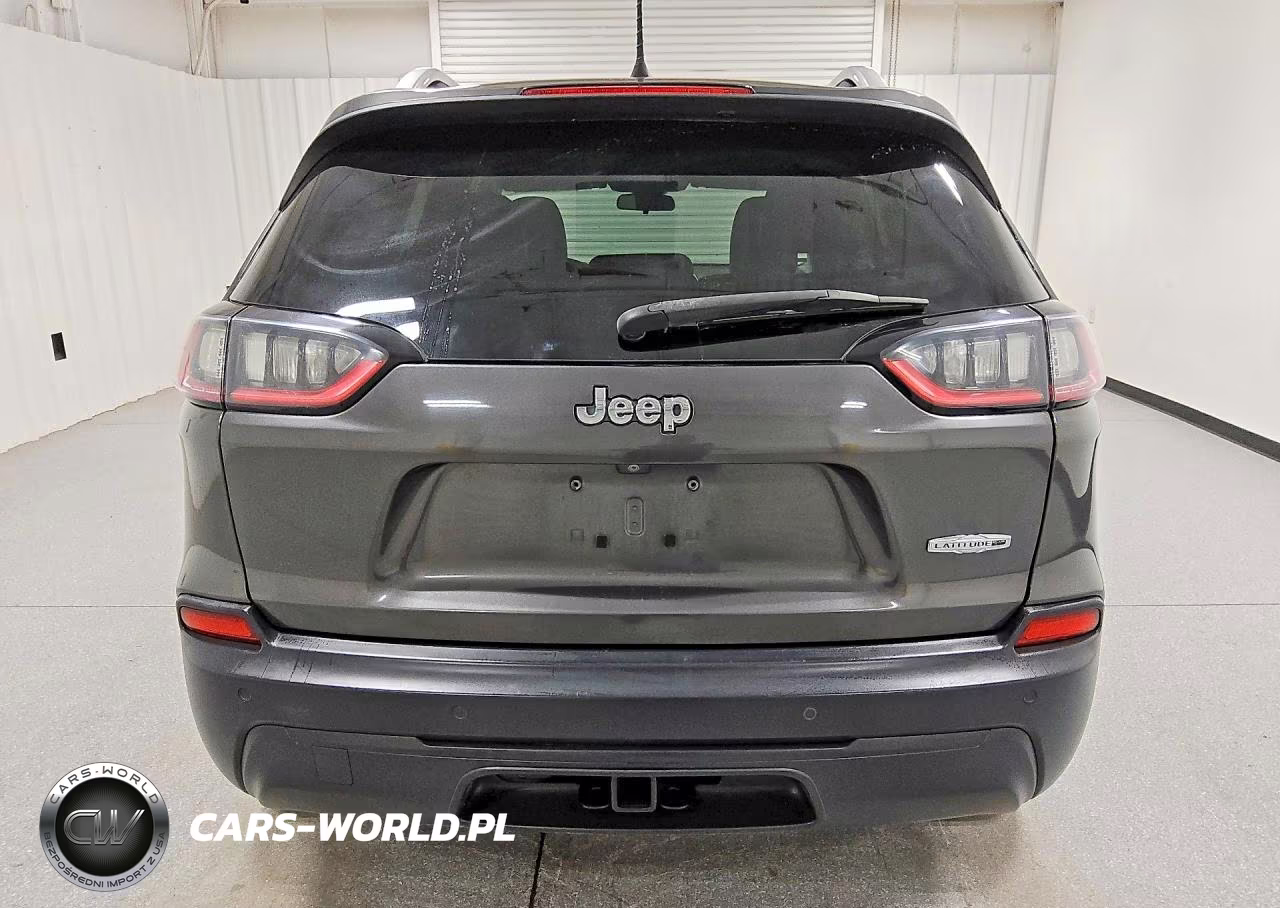 2019 Jeep Cherokee Latitude Plus VIN:1C4PJLLB6KD479112 - 6