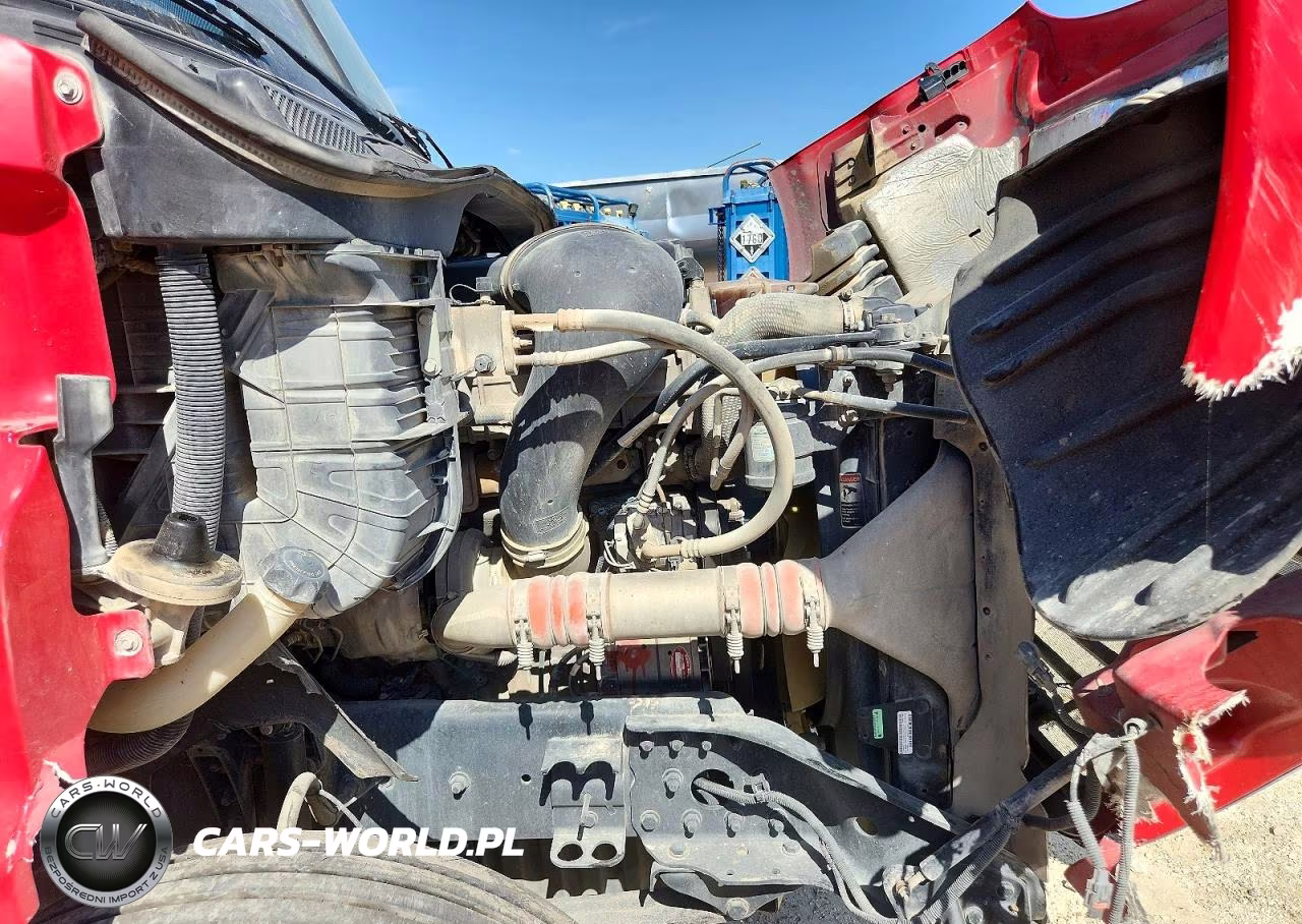 2015 Freightliner Cascadia VIN:3AKJGBDVXFSGJ9861 - 10