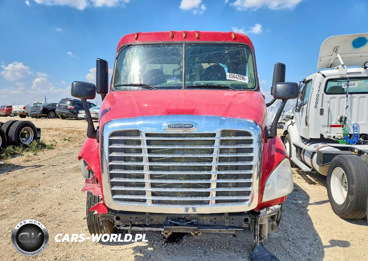 2015 Freightliner Cascadia VIN:3AKJGBDVXFSGJ9861 - 5