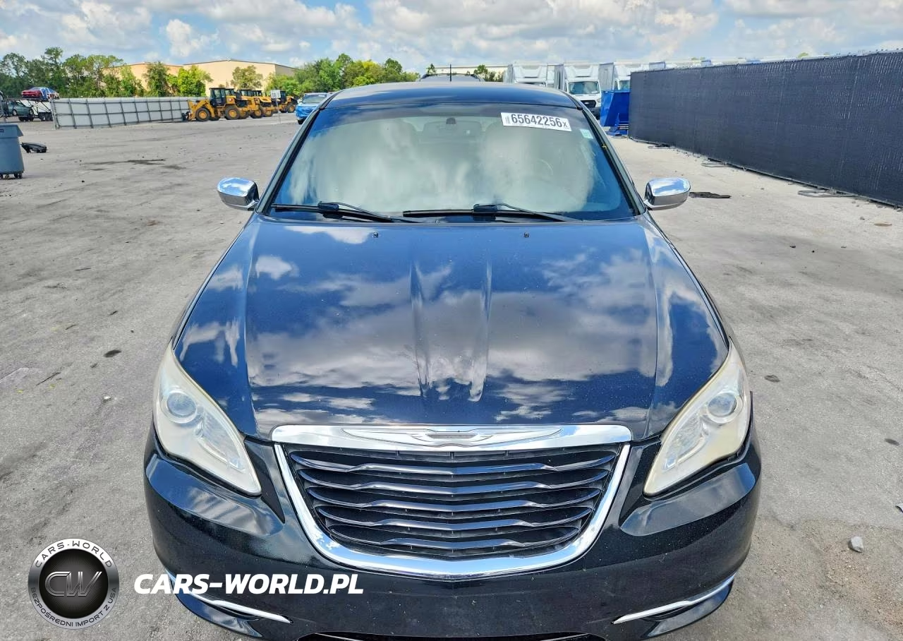 2014 Chrysler 200 Limited VIN:1C3CCBCG0EN100252 - 5