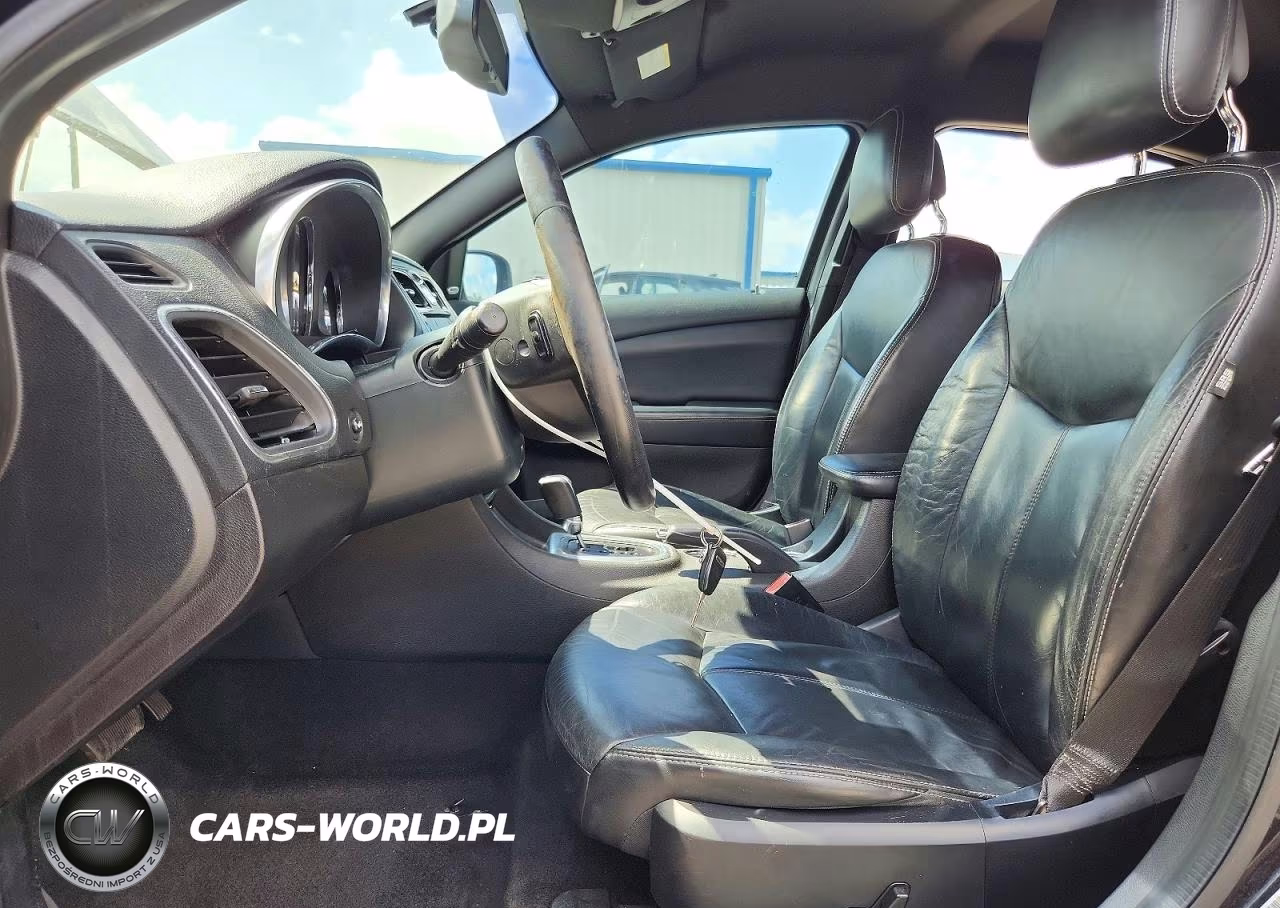 2014 Chrysler 200 Limited VIN:1C3CCBCG0EN100252 - 7