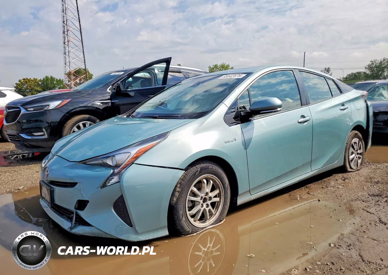 2016 Toyota Prius Three