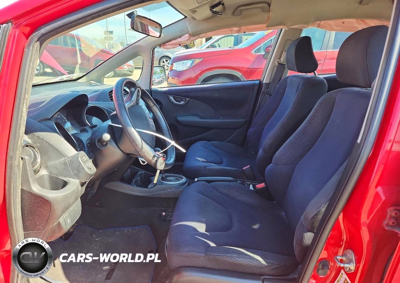2012 Honda Fit Sport VIN:JHMGE8H57CC012520 - 7