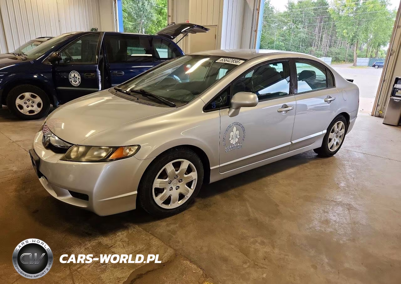 2011 Honda Civic Lx VIN:19XFA1F59BE030558 - 1