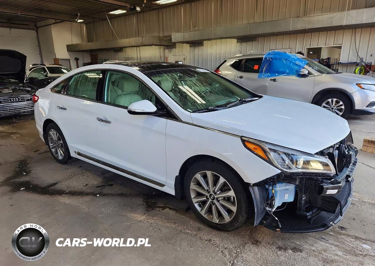 2016 Hyundai Sonata Limited VIN:5NPE34AF1GH356008 - 4