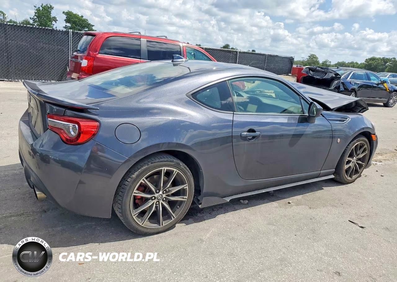 2019 Toyota 86 Base VIN:JF1ZNAA17K8702400 - 3