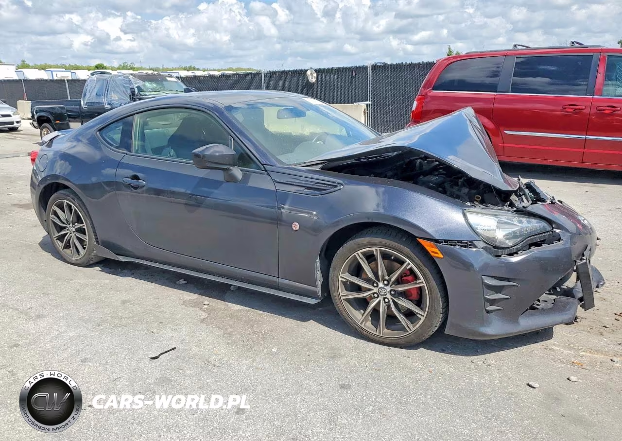 2019 Toyota 86 Base VIN:JF1ZNAA17K8702400 - 4