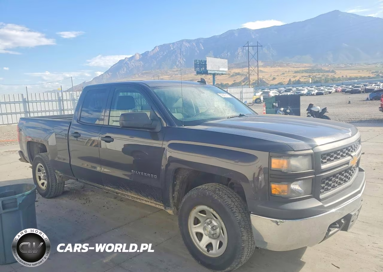 2015 Chevrolet Silverado K1500 VIN:1GCVKPEH0FZ402418 - 4
