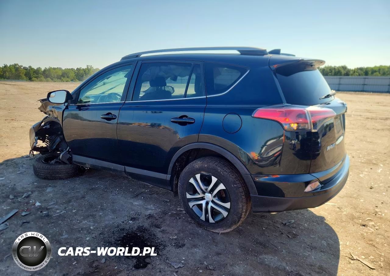 2018 Toyota Rav4 Le VIN:2T3BFREV1JW810136 - 2