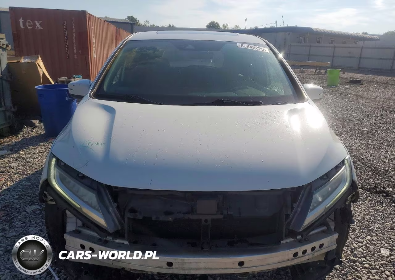 2018 Honda Odyssey Elite VIN:5FNRL6H96JB108078 - 5