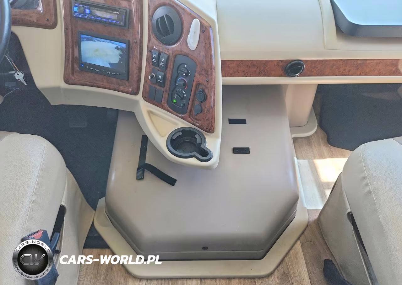 2018 Coachmen Pursuit Rv VIN:1F64F5DY9J0A13377 - 7
