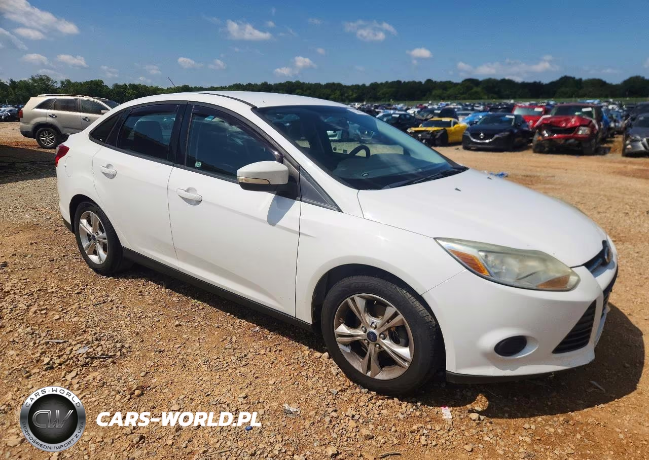 2013 Ford Focus Se VIN:1FADP3F28DL371635 - 4