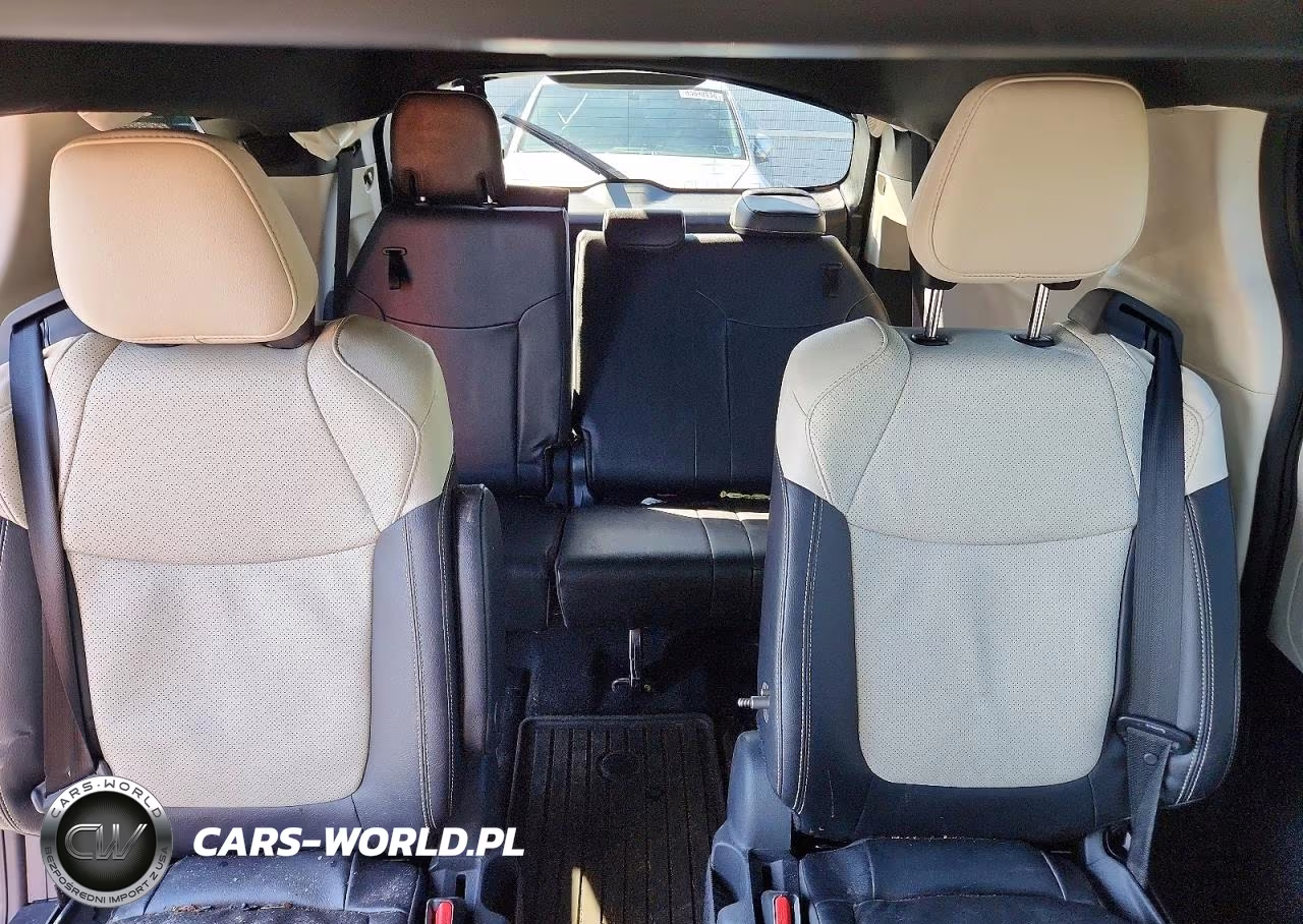 2025 Toyota Sienna Platinum 7-Passenger VIN:5TDESKFC5SS195008 - 10
