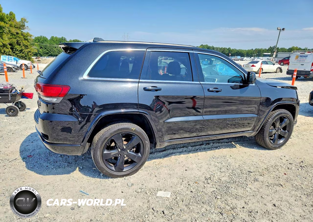 2015 Jeep Grand Cherokee Laredo VIN:1C4RJFAG2FC940455 - 3