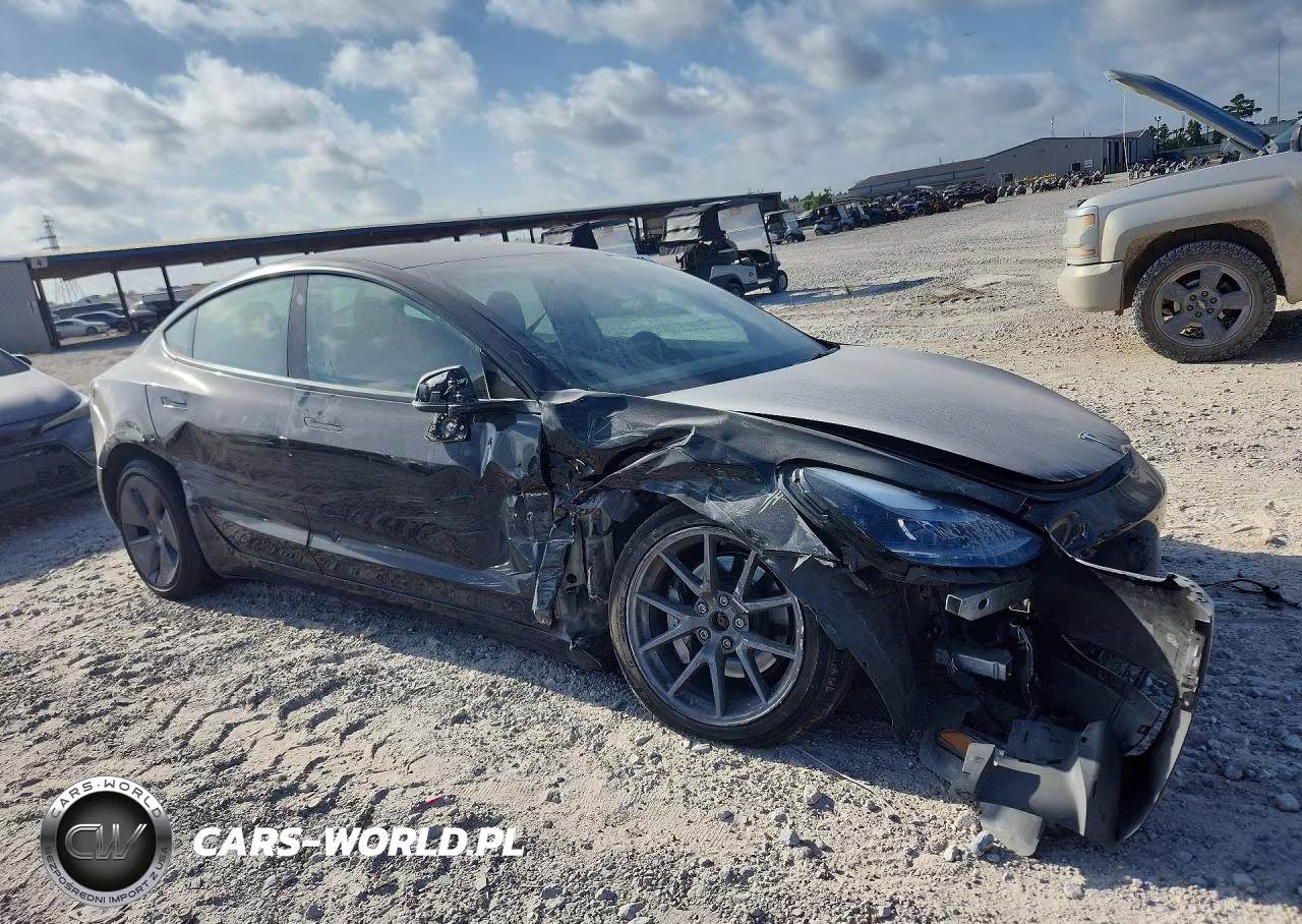 2022 Tesla Model 3 VIN:5YJ3E1EB7NF267174 - 4