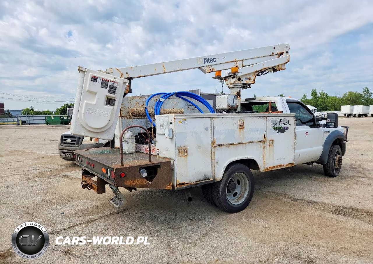 2006 Ford F450 Super Duty Bucket Truck VIN:1FDXF46Y66EC68589 - 3