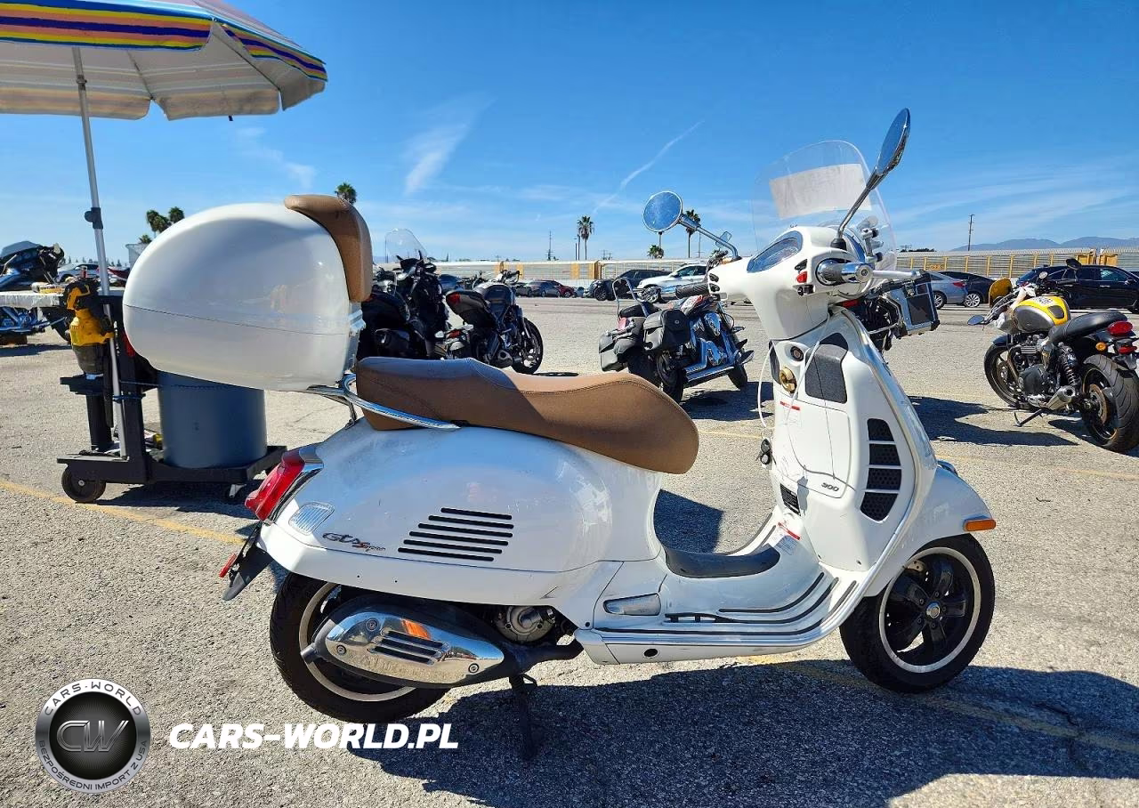 2022 Vespa-Piag Gts 300