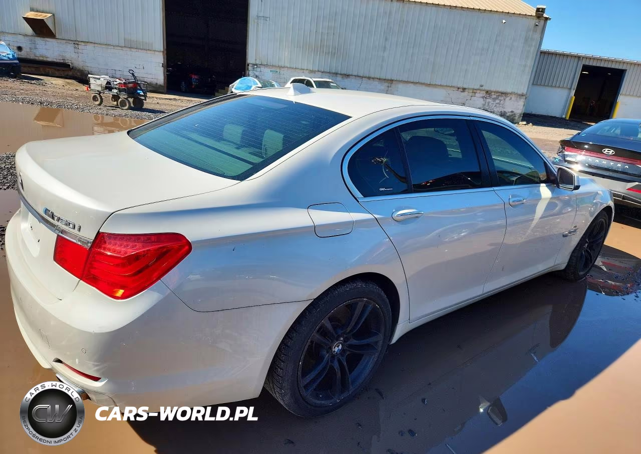 2010 BMW 750 I xDrive VIN:WBAKC6C55ACL67838 - 3