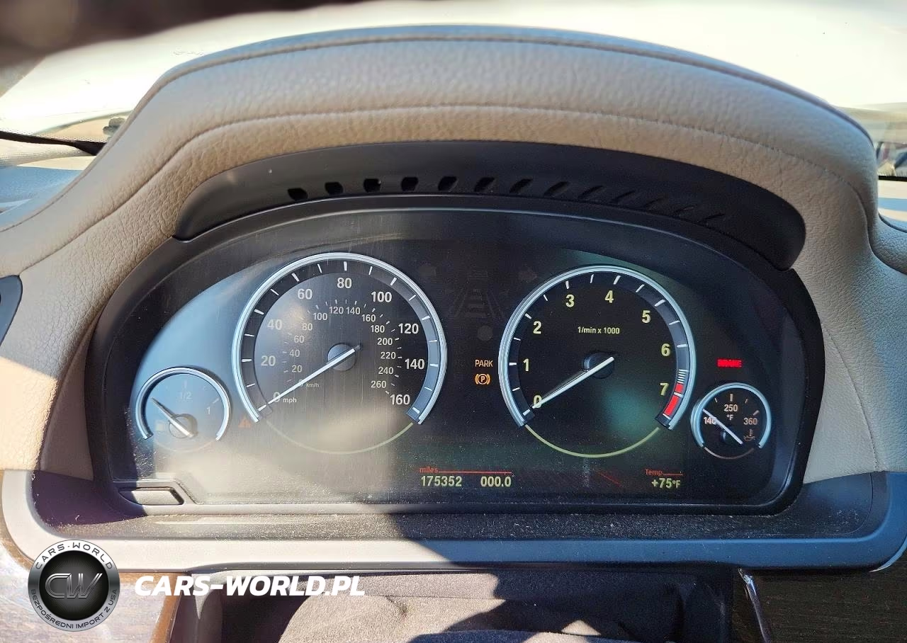 2010 BMW 750 I xDrive VIN:WBAKC6C55ACL67838 - 9