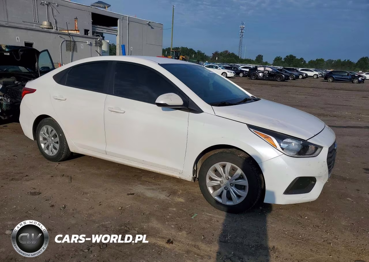 2019 Hyundai Accent Se VIN:3KPC24A33KE055107 - 4